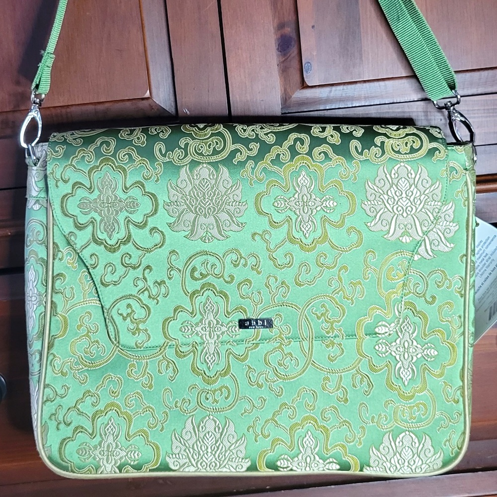 Abbi New York Computer Bag, NWT